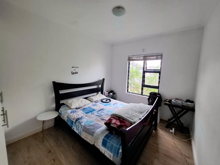 To Let 4 Bedroom Property for Rent in Parklands North Western Cape